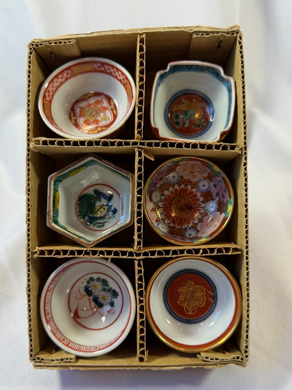Vintage Made In Japan,  Mini Saki Cups, Porcelain, Set Of 6, In Original Box EUC